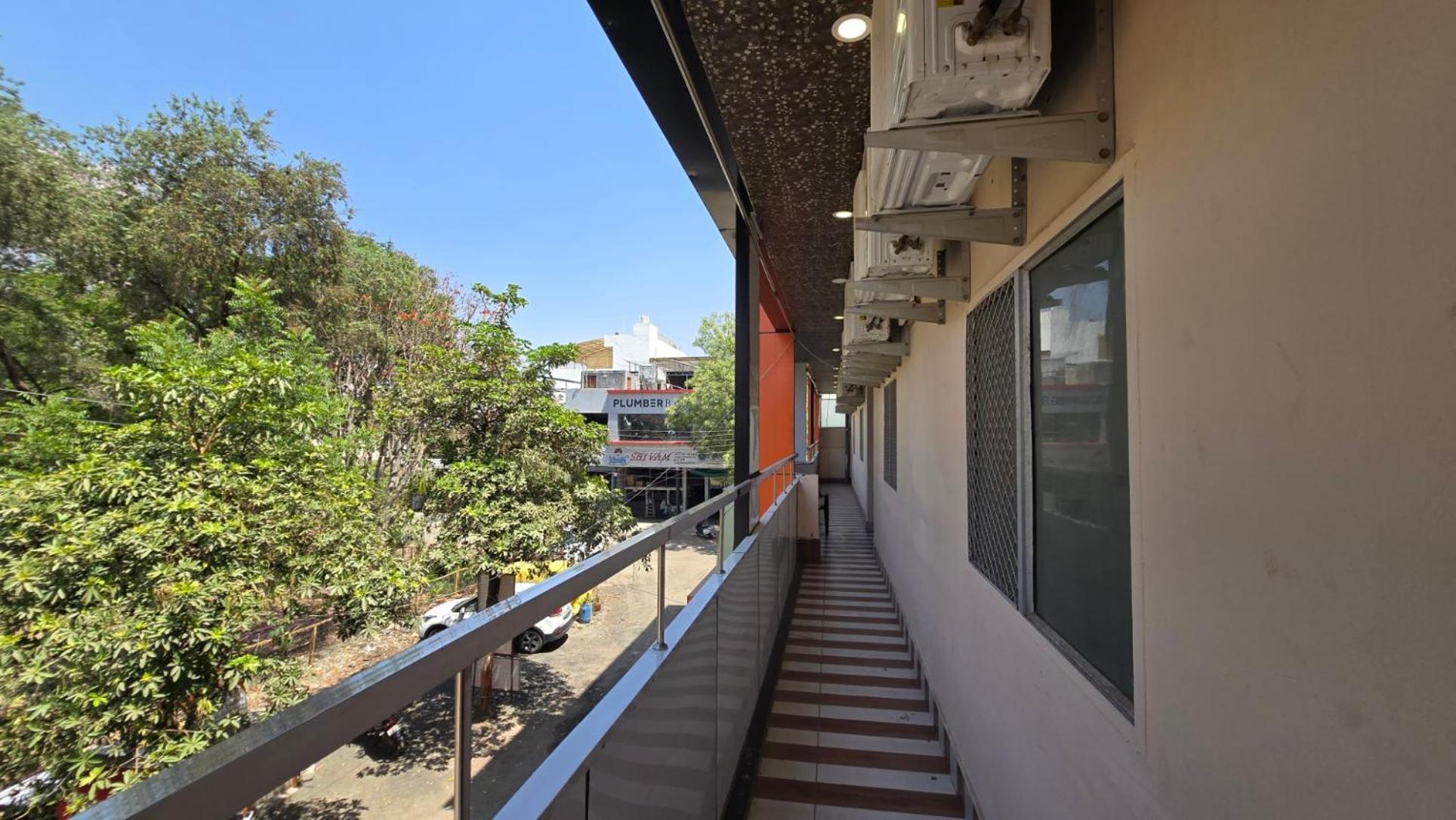 Hotel Maheshwari Green'S Udždžain Exteriér fotografie