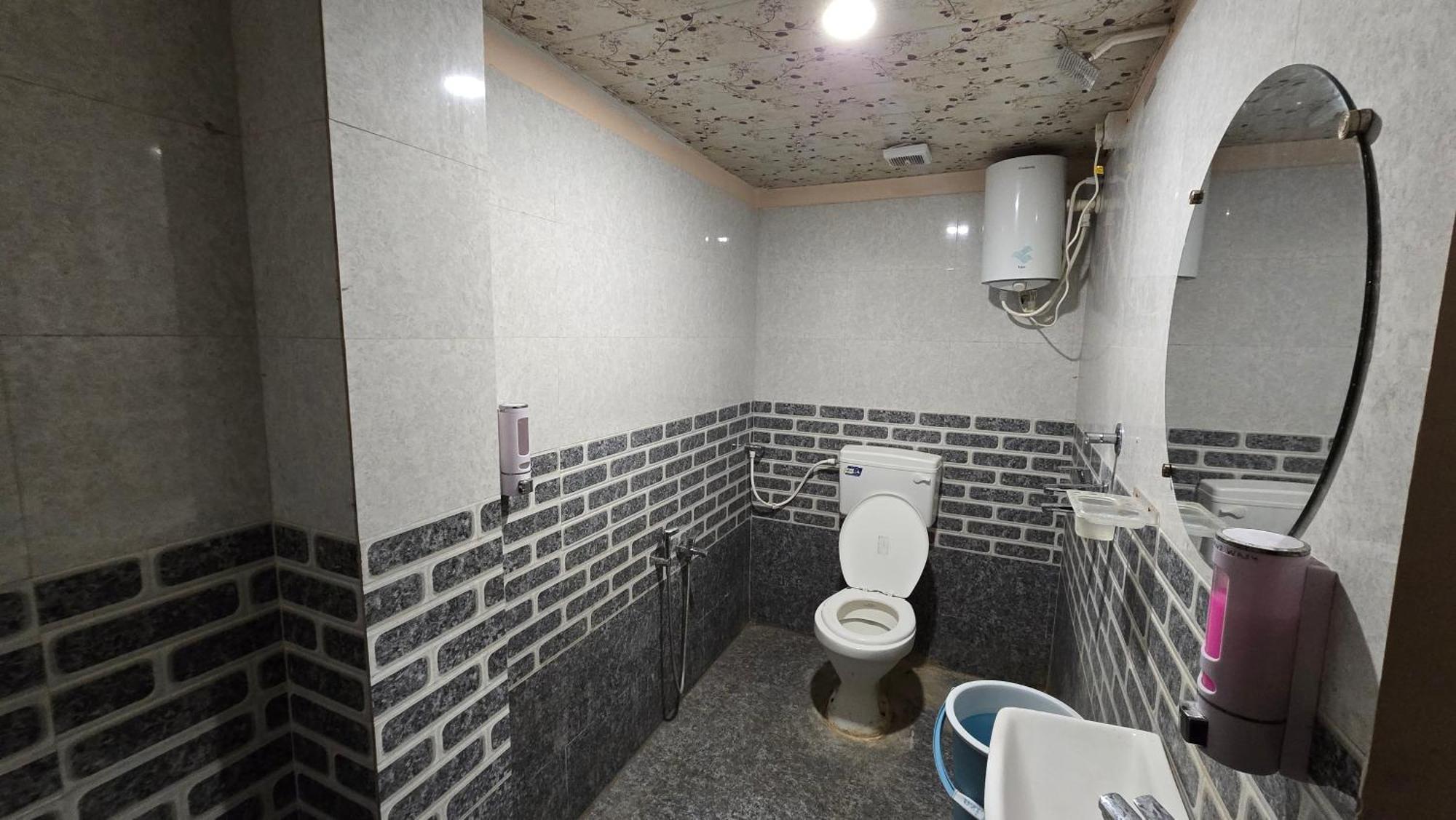 Hotel Maheshwari Green'S Udždžain Exteriér fotografie